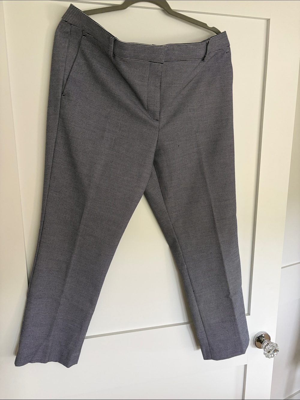 Ann Taylor Navy and White Tweed ankle pants